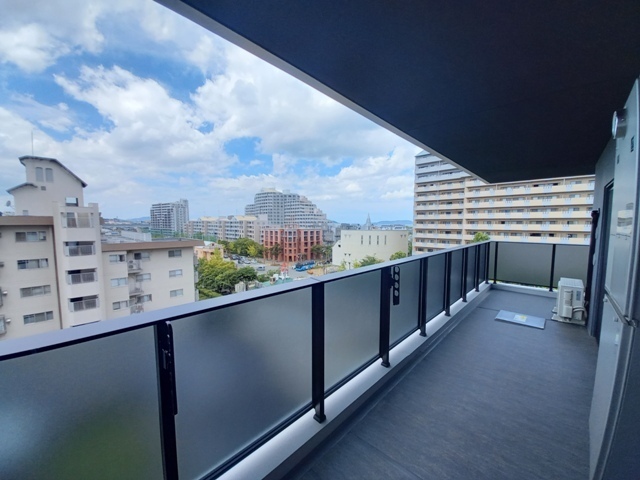 拡大写真:S-RESIDENCE百道aureate 7階703のバルコニー