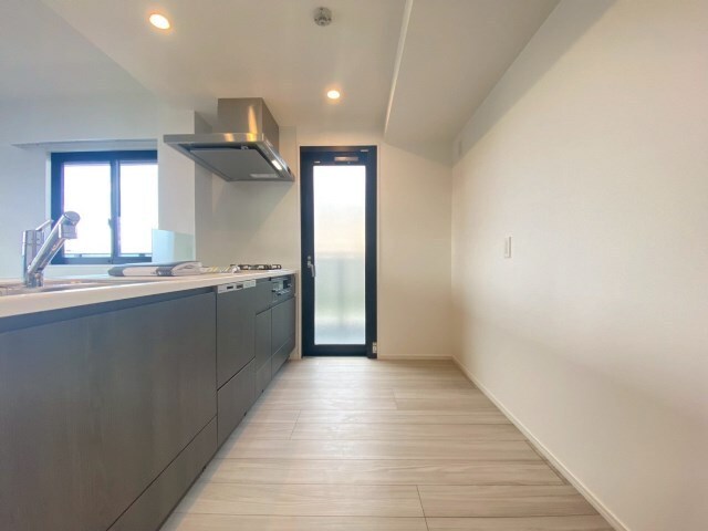 拡大写真:S-RESIDENCE百道aureate 7階703のキッチン
