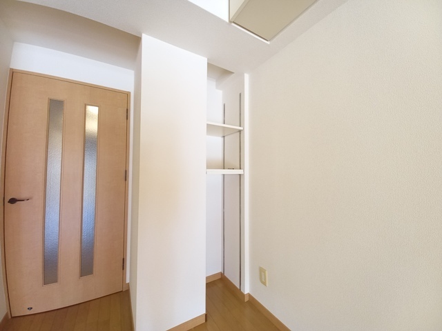 拡大写真:アーバス大手門 6階608の収納