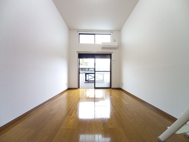 拡大写真:ティアラ原南 1階101の内装