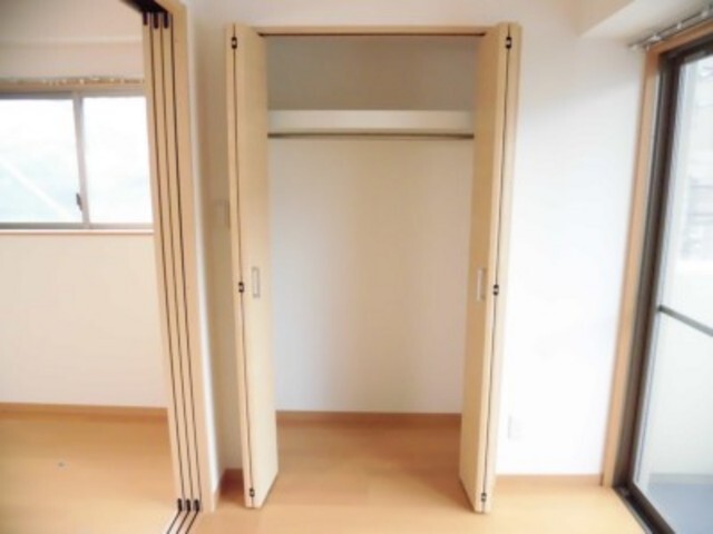 拡大写真:オークマンション 3階301の収納
