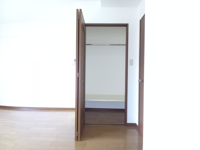 拡大写真:エルブラン姪浜 5階504の収納