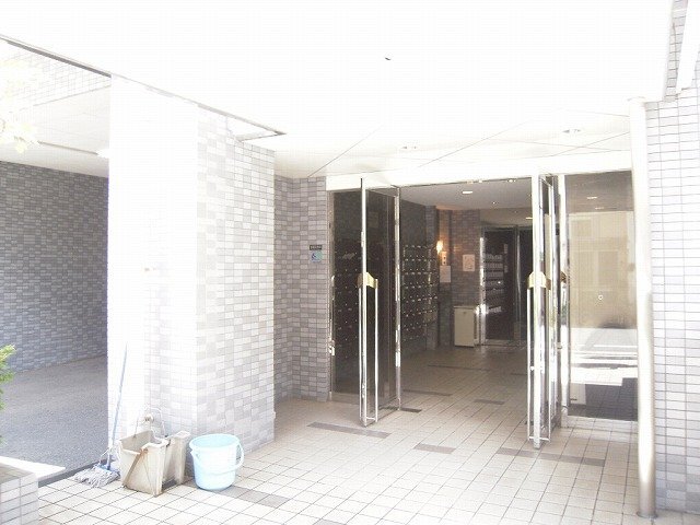拡大写真:メゾンドヴィレ大濠 6階606の玄関