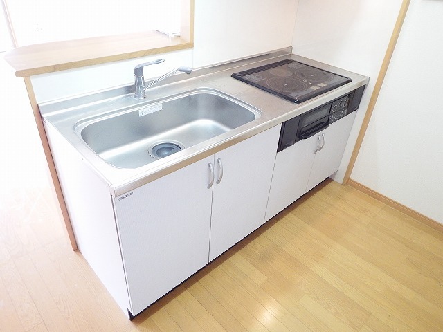 拡大写真:アーバス大手門 4階402のキッチン