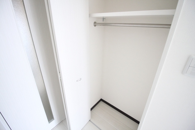 拡大写真:MEINOHAMA416 3階3203の収納