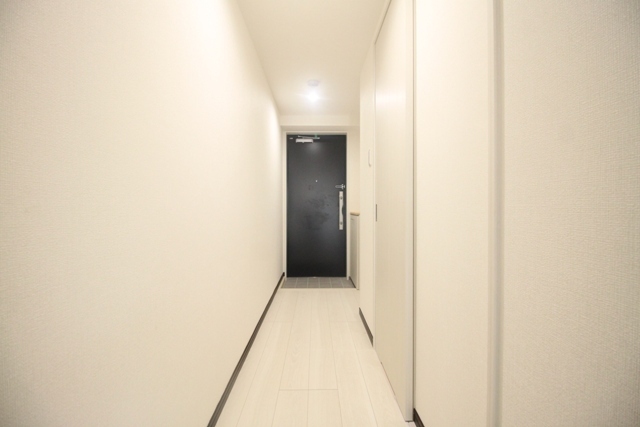拡大写真:MEINOHAMA416 3階3203の玄関