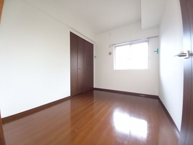 拡大写真:ライオンズマンション桜坂シティ 3階302の子供部屋