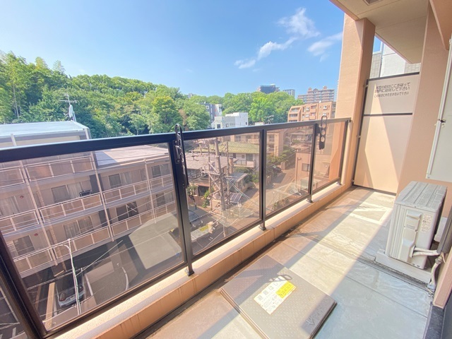 拡大写真:フローレンス桜坂 6階601のバルコニー