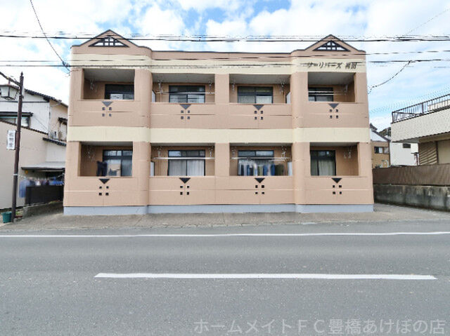 ツーリバーズ袴田の外観