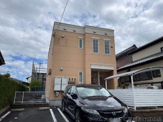 拡大写真:ラブリーわん 2階201の建物外観