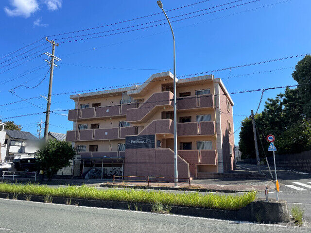 エムロードの外観