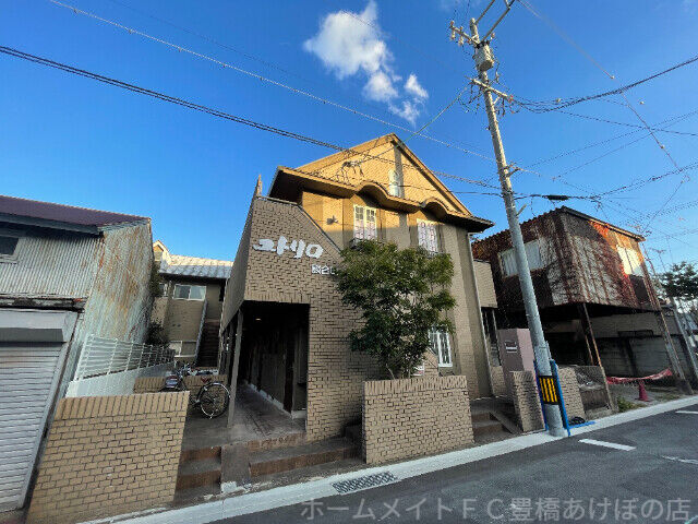 ユトリロ談合町の外観