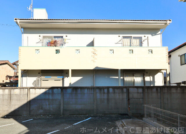 拡大写真:ボン・フレール 1階101の建物外観
