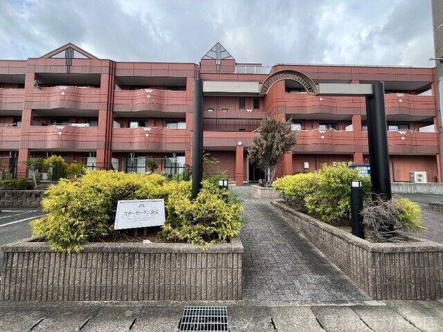 拡大写真:スターガーデン新栄 2階207の建物外観