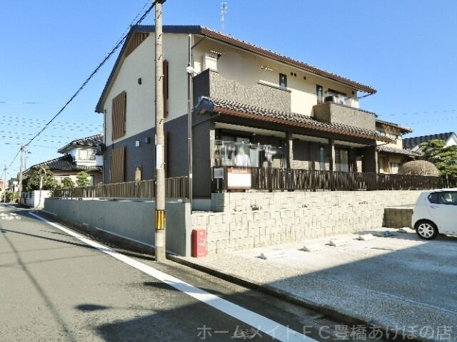 拡大写真:明日香 1階102の建物外観