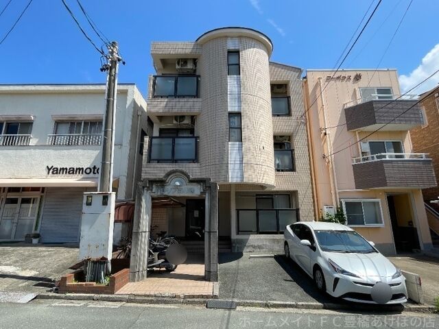 写真：レリブ南小池の外観