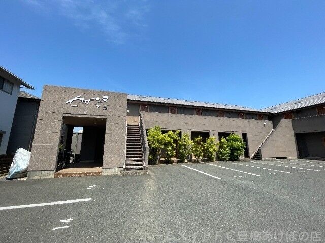 拡大写真：セザンヌ下地 2階203の建物外観