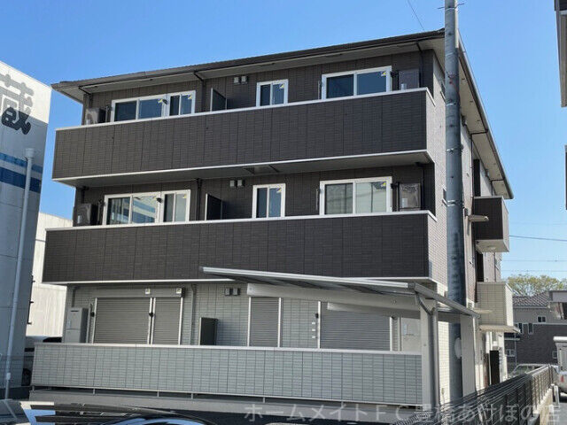 拡大写真:D-square湊町 1階105の建物外観