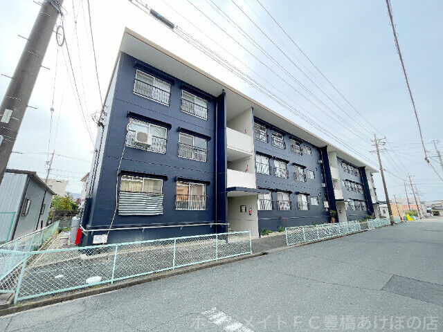 拡大写真:ぼたん 2階207の建物外観