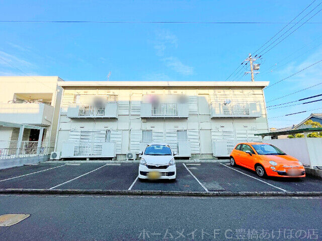 ライブ南瓦153の外観