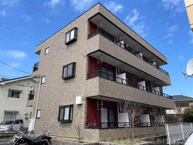 East Landmarkの外観