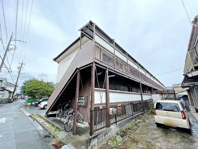 拡大写真:コーポ鈴森A 2階205の建物外観