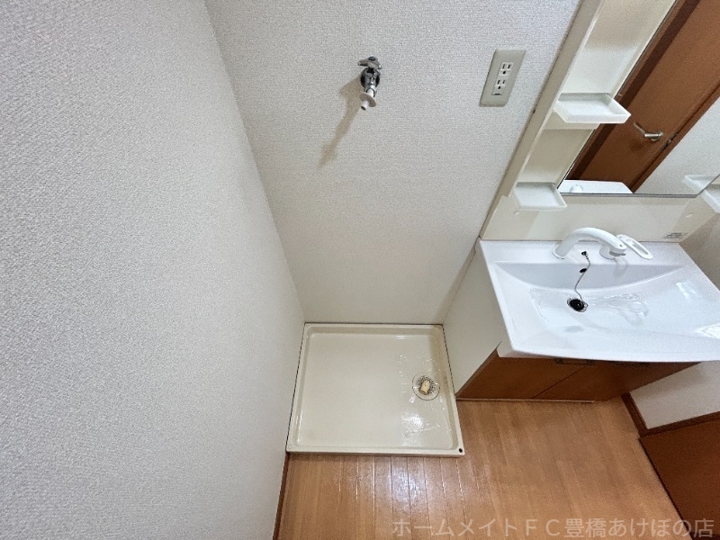 拡大写真:ラブリーわん 2階201の洗面所