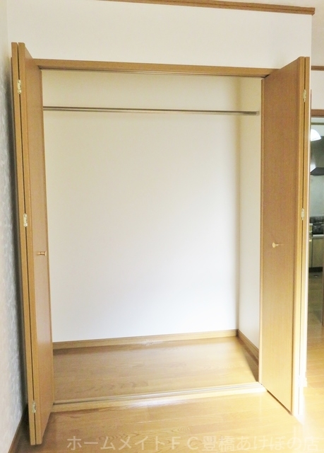 拡大写真:ウイングコート花田壱番館 1階102の収納