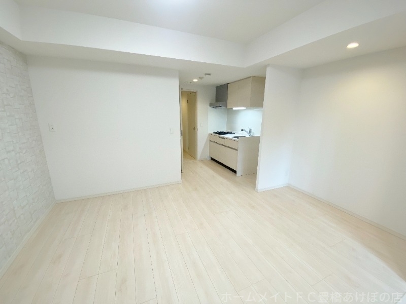 拡大写真:CASA94 11階1104の同型別部屋写真