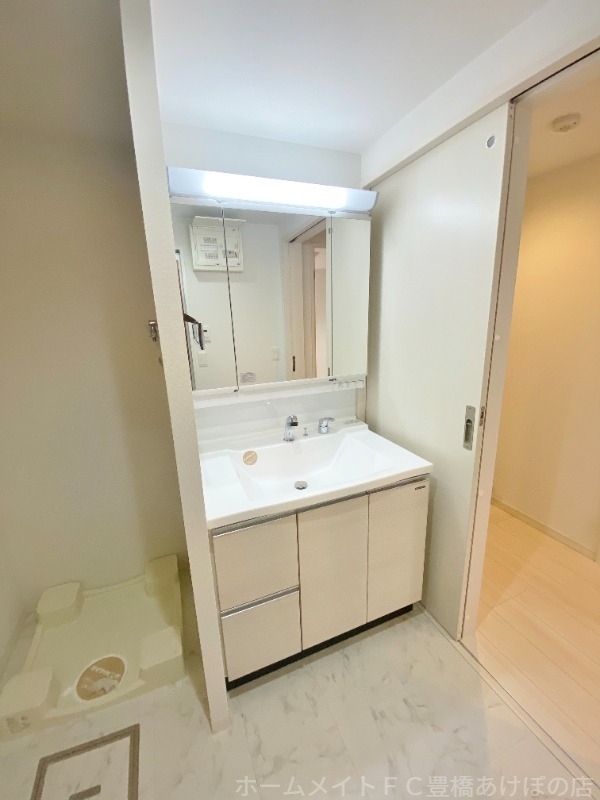 拡大写真:CASA94 11階1104の同型別部屋写真
