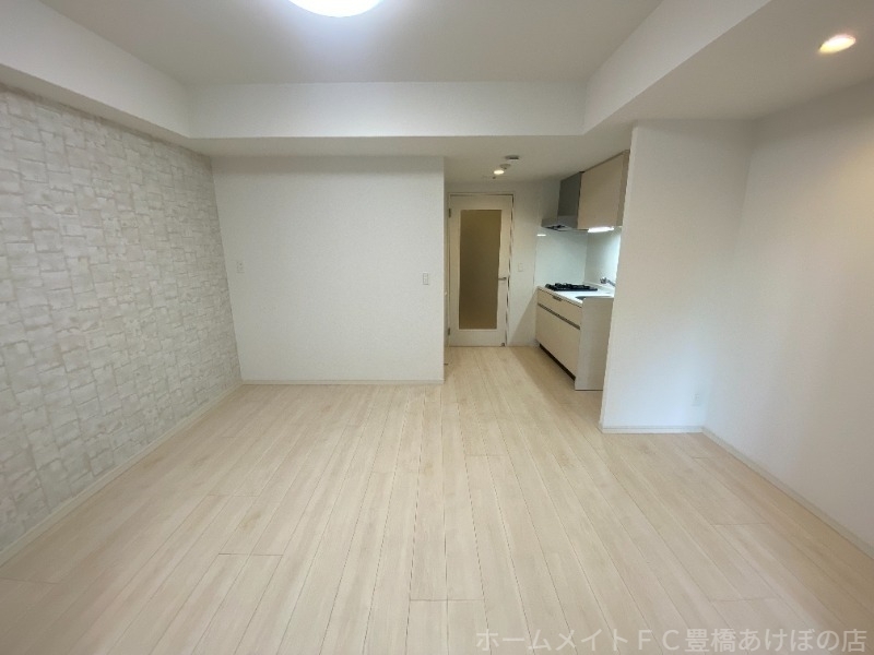 拡大写真:CASA94 11階1104の同型別部屋写真