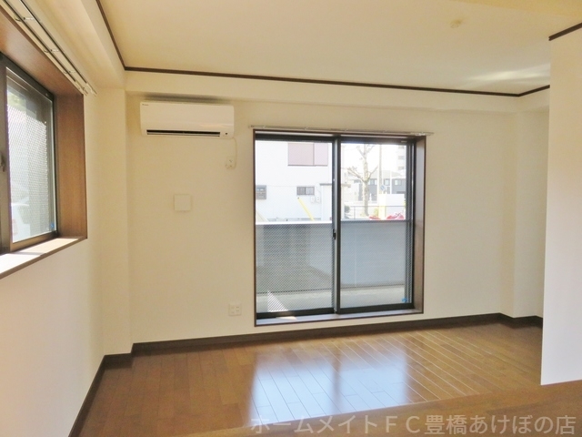 拡大写真:GRASTA 2階203の同型別部屋写真