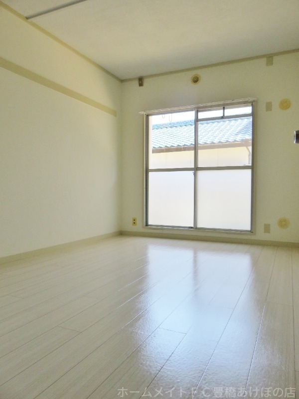 拡大写真:カメリア栄 3階305の同型別部屋写真