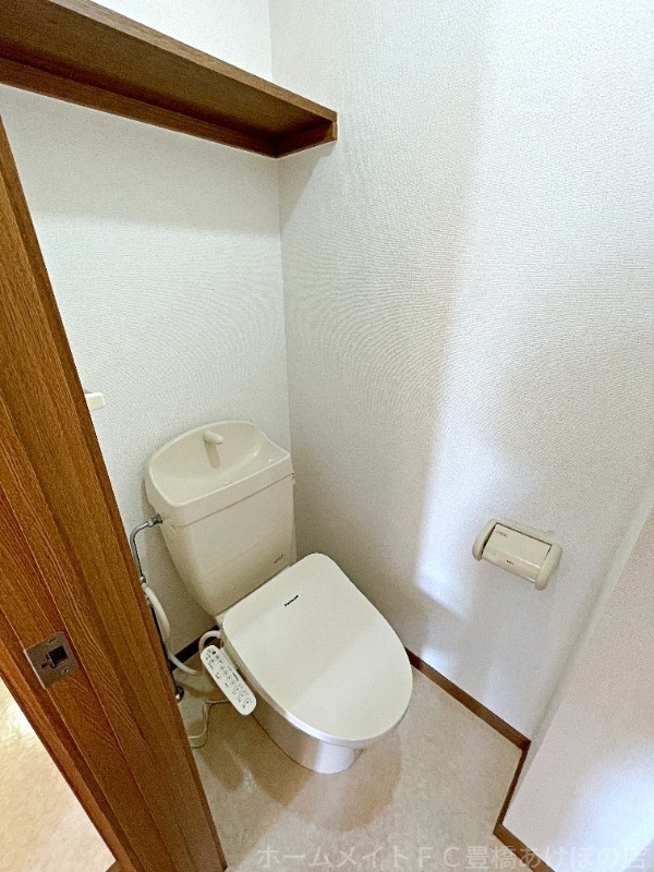 拡大写真:ウイングハイツ 2階202の同型別部屋写真(反転)