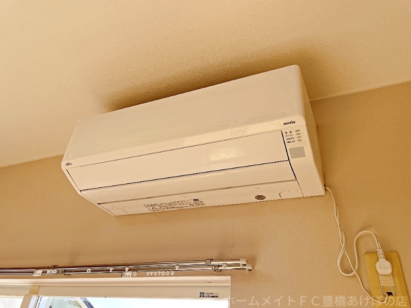 拡大写真:ウイングハイツ 2階202の同型別部屋写真(反転)