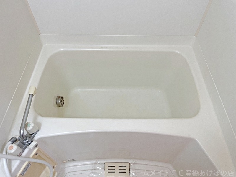拡大写真:ウイングハイツ 2階202の同型別部屋写真(反転)