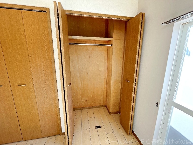 拡大写真:ウイングハイツ 2階202の同型別部屋写真(反転)