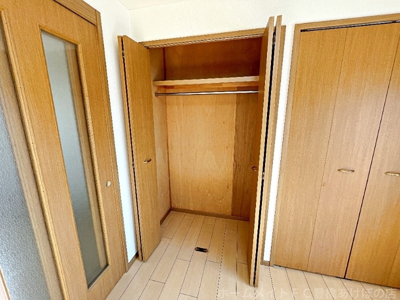 拡大写真:ウイングハイツ 2階202の同型別部屋写真(反転)
