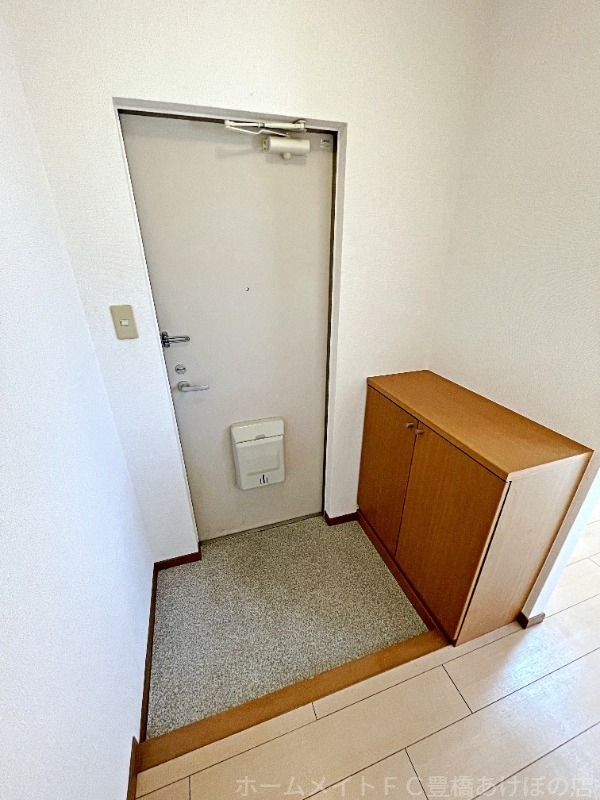 拡大写真:ウイングハイツ 2階202の同型別部屋写真(反転)
