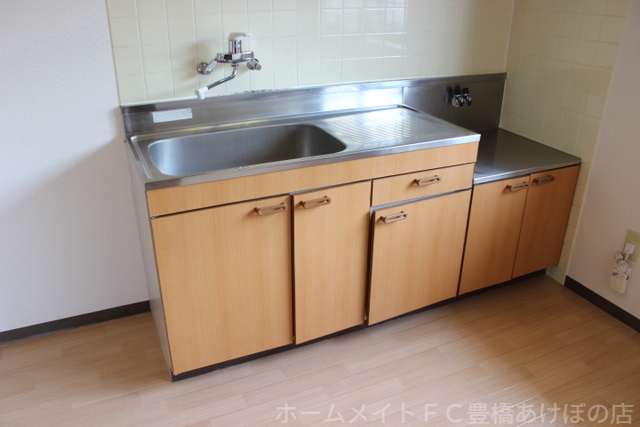 拡大写真:ハイステージ弐番館B 2階202のキッチン