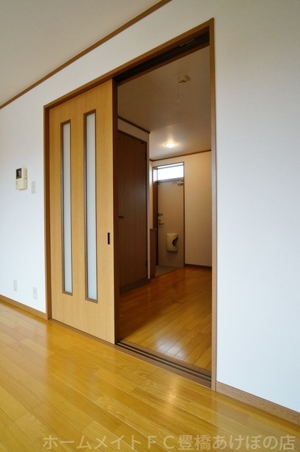 拡大写真:ボン・フレール 1階101の同型別部屋写真