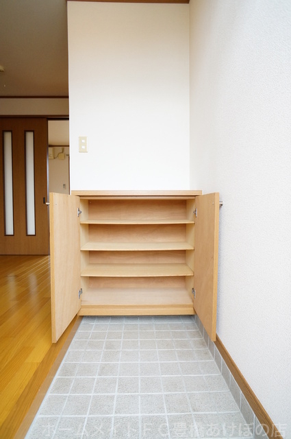 拡大写真:ボン・フレール 1階101の同型別部屋写真