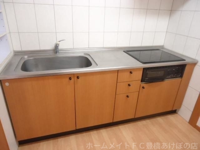 拡大写真:スターガーデン新栄 2階207のキッチン