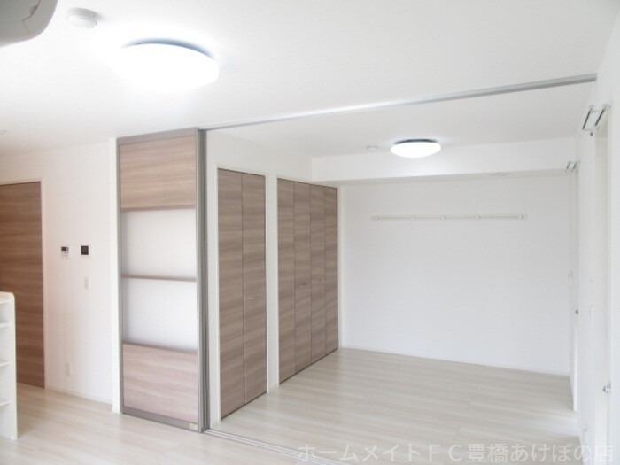 拡大写真:ビラ賀殿 2階201の同型別部屋写真