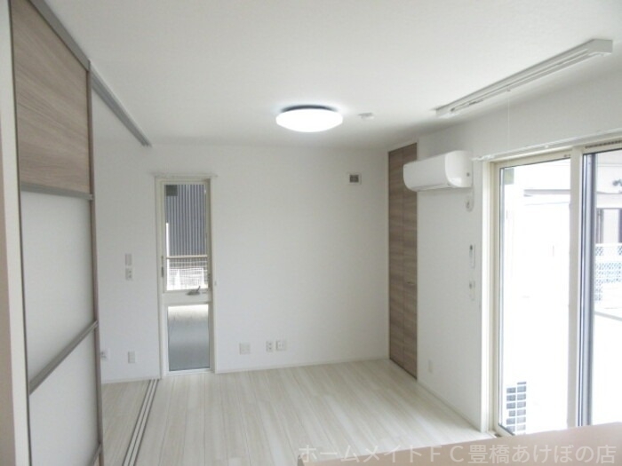 拡大写真:ビラ賀殿 2階201の同型別部屋写真