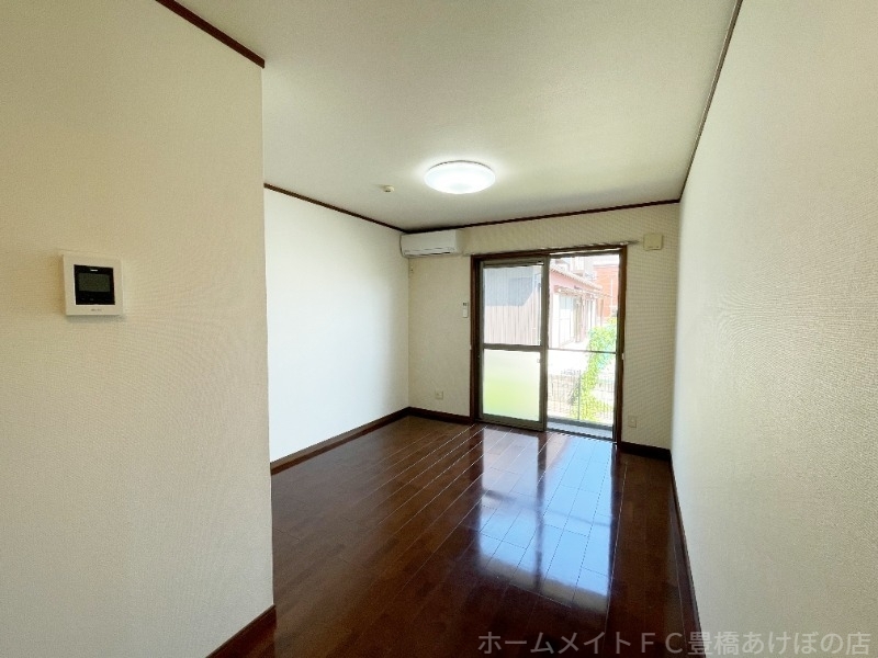 拡大写真:アンフィールド 1階102の同型別部屋写真
