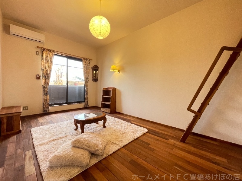 拡大写真:セザンヌ下地 1階120の同型別部屋写真