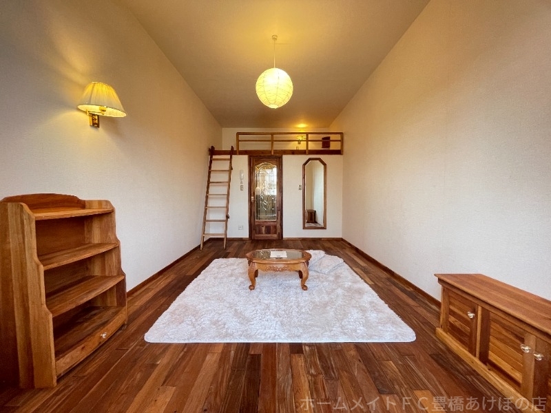 拡大写真:セザンヌ下地 1階120の同型別部屋写真