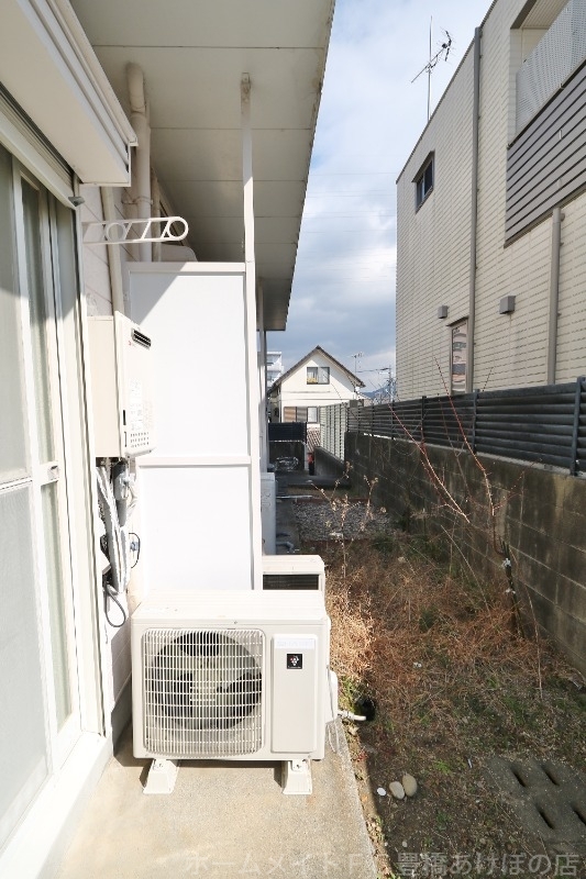 拡大写真:カーサ井原 1階110の庭