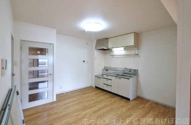 拡大写真:センチュリーコート 2階202の同型別部屋写真